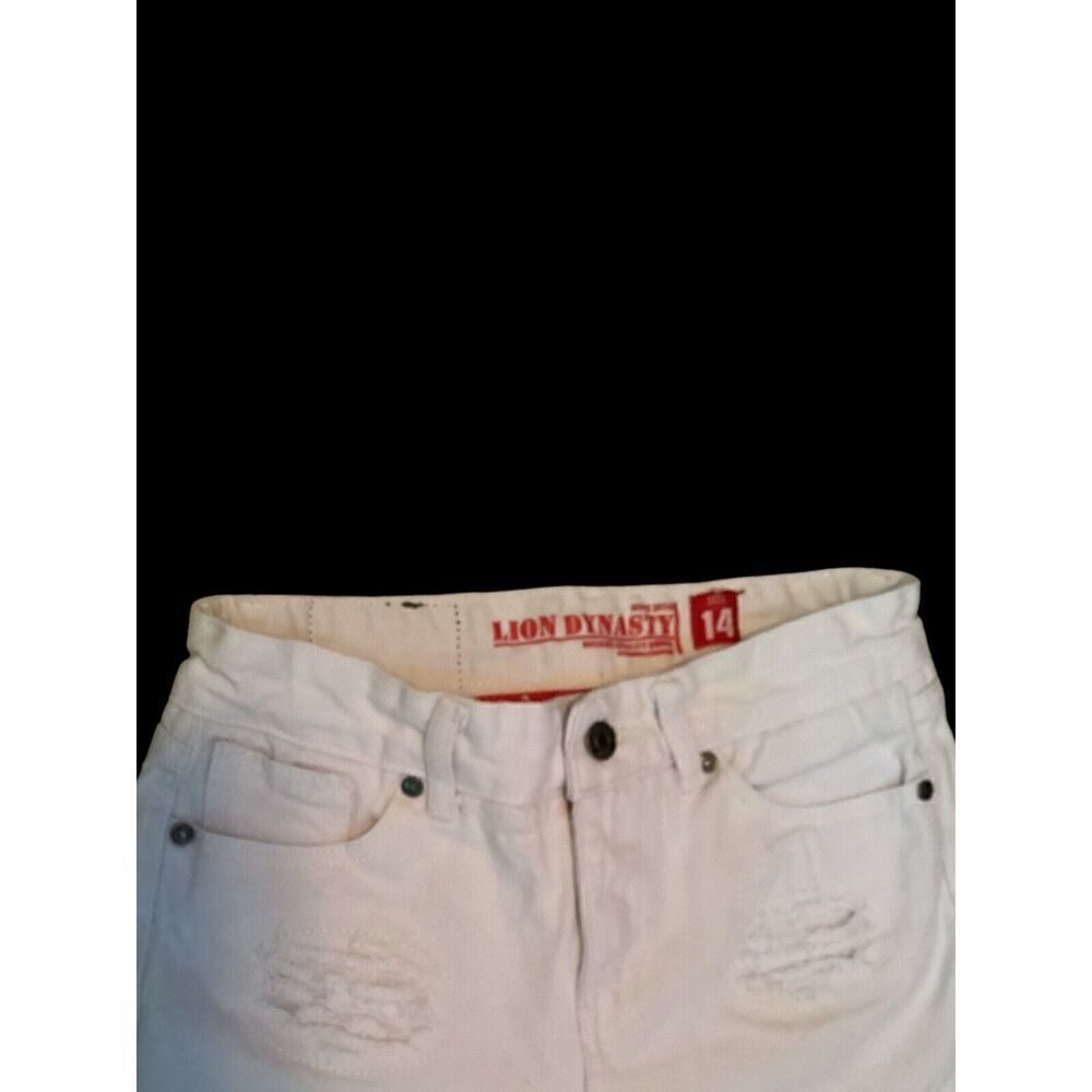 Lion Dynasty White Denim Jean Shorts Studded Size 14 - Picture 3 of 6